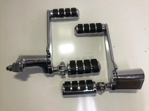 HARLEY-DAVIDSON ‘99 DYNA Adjustable Passenger Foot peg mount brackets & Hardware - Picture 1 of 17