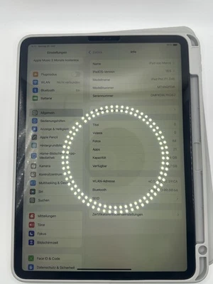 Apple iPad Pro 1. Gen 64GB, Wi-Fi, 11 Zoll - Space Grau - Bild 1 von 3