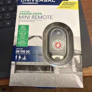 Chamberlain MC100-P2 Universal 2 Button Garage Door Mini Remote (New in Box) - Picture 1 of 3