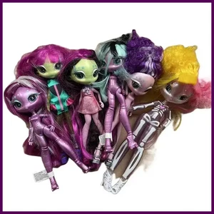 Muñeca Monstruo Un Verso Juguete Niños Regalo de Cumpleaños Novi Estrellas Muñecas Pelo Largo 20cm - Imagen 1 de 25