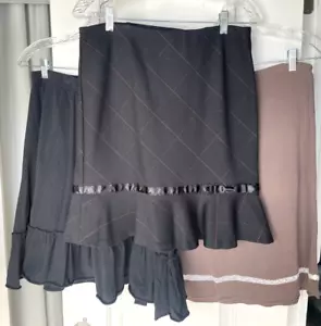 Bundle/Lot Set of 3 Women's Short Skirts Size M Medium Mocha Black pink accent - Picture 1 of 18