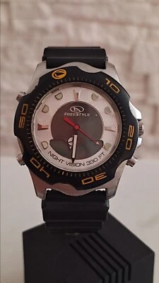 Freestyle 209 Night Vision 330ft Orologio Sub - Immagine 1 di 4