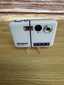 Polaroid iZone 300 3411 White 3.2MP 1.5" LCD Screen Slim Design Digital Camera - Picture 1 of 8