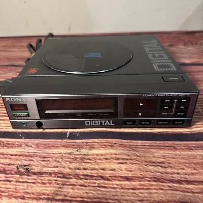 Vintage 1985 RARE SONY CDP-7F CD/CDR Deck/Player Japan EXCELLENT CONDITION - Image 1 of 4
