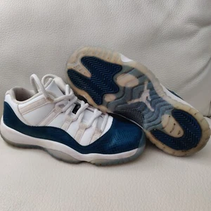 Nike Air Jordan 11 size 6Y Retro Low GS Navy Snakeskin XI Womens 7.5 white blue - Picture 1 of 13