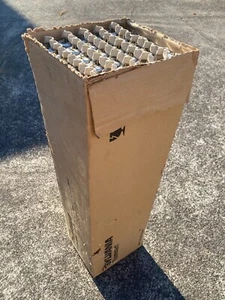 Case of 30 Sylvania Fluorescent Bulbs 30W 4200K F30T12/CW/RS COOL WHITE T12 - Picture 1 of 3