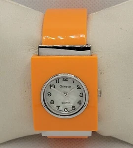 Ladies Geneva Retro Style Silver Tone Orange Plastic Cuff Bracelet Watch M1 - Picture 1 of 8