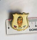 FC Barcelona Johan Cruyff badge crest caricatura pin anstecknadel