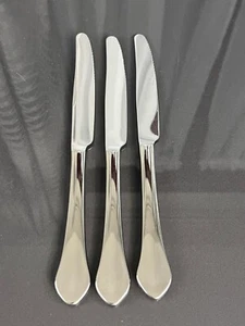 3 Oneida CAPELLO Glossy Stainless USA Flatware 9 ½” Solid Dinner Knives XLNT~ - Picture 1 of 5