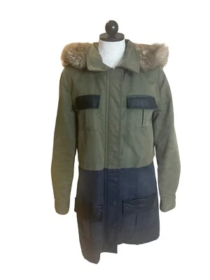 Abrigo Barneys New York Mujer Talla Mediana Verde Parka Cuero Borde Acolchado Informal Foto 1 de 4