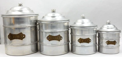 JUEGO VINTAGE DE 4 CONTENEDORES DE ALMACENAMIENTO DE ANIDACIÓN NUMERADOS DE ALUMINIO, HECHOS EN FRANCIA Foto 1 de 4