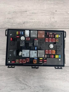 VAUXHALL CASCADA ASTRA J MK6 FRONT BCM ELECTRIC UEC CONTROL FUSE BOX 13368639 TW - Picture 1 of 4