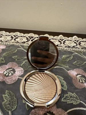 Estée Lauder Bronze Goodness Highlight  02 Solar Crush - Image 1 of 3