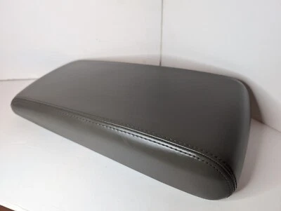 OEM 🔥2008-2010 Dodge, Chrysler 300 reposabrazos central tapa gris carbón🔥cuero Foto 1 de 4