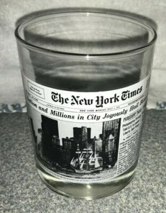 1982 Wendy's NY Times Headline "NATION JOYOUSLY HAIL BICENTENNIAL" - Imagen 1 de 9