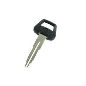 One Land Rover Defender 90 110 Ignition Lock Key Blank Uncut by Allmakes 4x4 - Picture 1 of 3