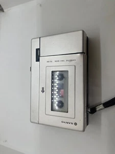 Sanyo Executive TalkBook TRC 1500 Kassettenrecorder funktioniert nicht - Bild 1 von 12