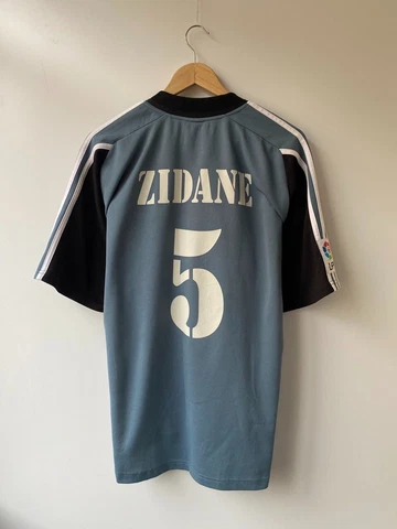 Vintage 2001 Zidane Real Madrid adidas soccer jersey size L color blue Cover