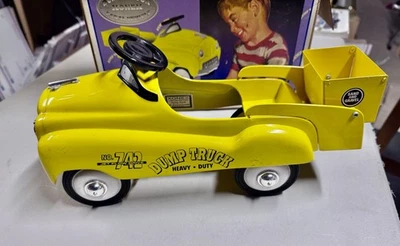 Dump Truck Pedal Car - 1/3 scale No 742 Ken Kovach Limited Edition - 1995 Xonex - Image 1 of 4