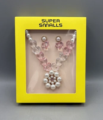 Juego de joyas collar y pendientes de perlas blancas rosa súper pequeños para niñas de 3+ años Foto 1 de 4