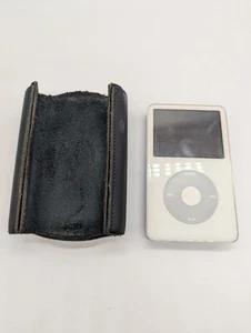 Apple iPod Classic A1136 60 GB - 5th Generation - White Tested + Leather Case - Picture 1 of 10