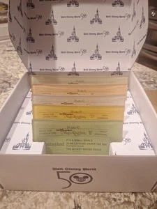 WDW 2022 50th Anniversary Vault Magic Kingdom ABCDE Tickets Tablett Untersetzer Set NEU - Bild 1 von 18
