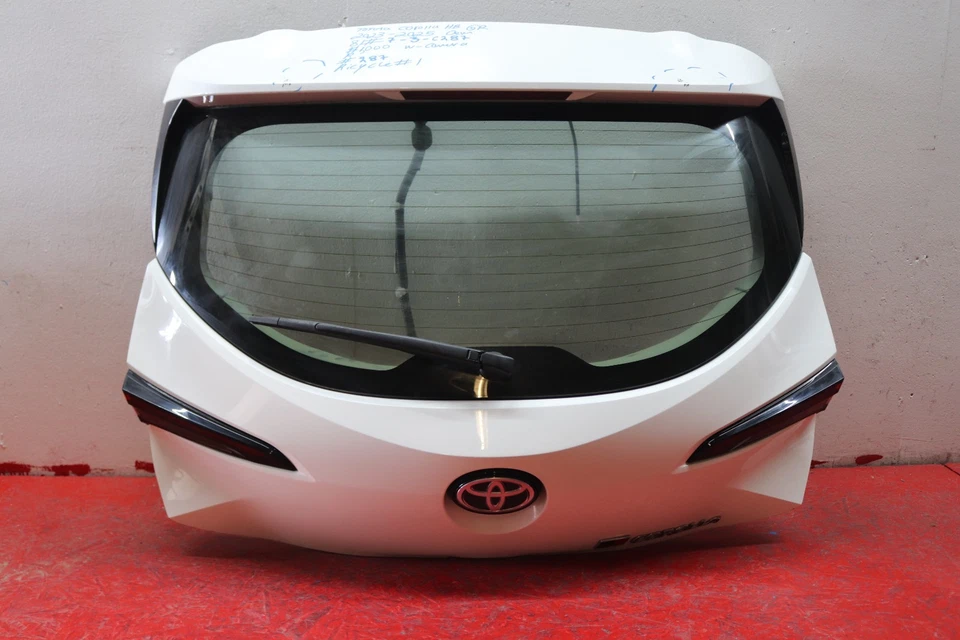 2023 2025 TOYOTA COROLLA HATCHBACK GR REAR LIFTGATE OEM WITH CAMERA Foto 1 de 4