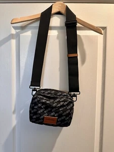 Kenzo Zipped Crossbody Belt Bag Logo Shoulder Strap Black - Picture 1 of 6