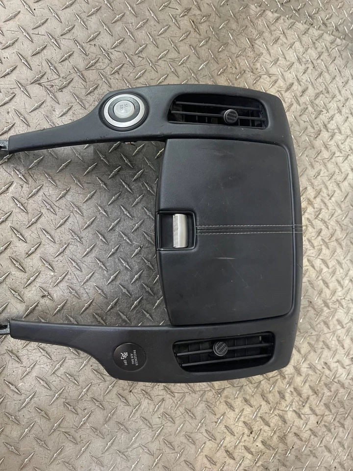 Отделочный ящик для хранения вентиляционных отверстий кондиционера центральной приборной панели Nissan 370z 2009-2020 годов выпуска - Изображение 1 из 4