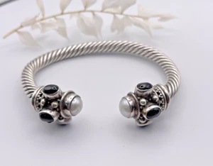 Twisted Cuff Bracelet With Black Stones And Pearls - Picture 1 of 7