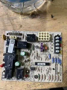 GOODMAN PCB00109 Furnace Control Circuit Board 50M56-289-90 EMERSON 4633E - Picture 1 of 2