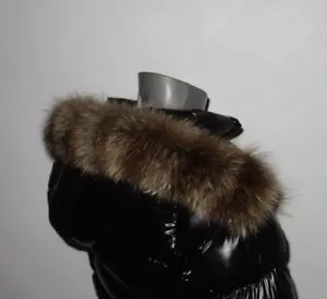 Waschbär Pelz Kapuze Kragen für Jacke Parka Mantel Echt Fell 66 cm Pelzkragen - Bild 1 von 4