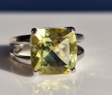 Peridot Ring in 9ct White Gold - Excellent Weight - 5.7g - FREE RESIZING