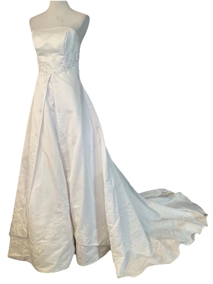 White Wedding Gown Floral Embroidery 10 Tiny Beads Layered Strapless 31” Train - Image 1 of 4