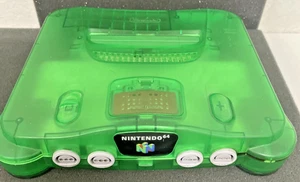 Sistema de consola de juegos Nintendo-64 vintage N64 Funtastic Jungle translúcido VERDE - Imagen 1 de 24