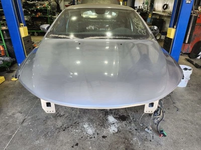 Conjunto capó panel Chrysler 200 15-17 plateado PSC OEM 68143614AC Foto 1 de 3