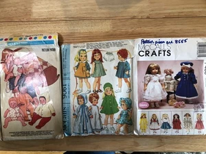 Menge 3 McCalls Handwerk 18" Puppenkleidung Zubehör Muster 9061 5796 8555, Schnitt - Bild 1 von 6