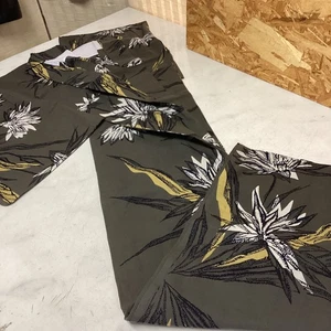 Japanese traditional summer kimono yukata gray color flowers casual design - Picture 1 of 7