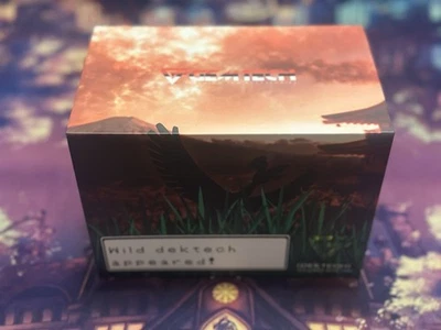 Accesorios Gemas GemTech DekTech Pokémon Llamas Doradas Ho-Oh Deck Box - Imagen 1 de 4