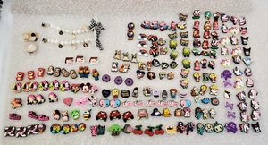 PVC Shoe Charms approx 190 pcs Lot Different Charm for Shoe Decoration NEW - Picture 1 of 4