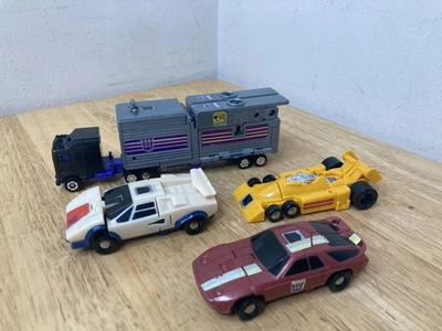 De colección G1 Transformers Stunticons-4- incluye Motormaster Menasor. Sin accesorios Foto 1 de 4