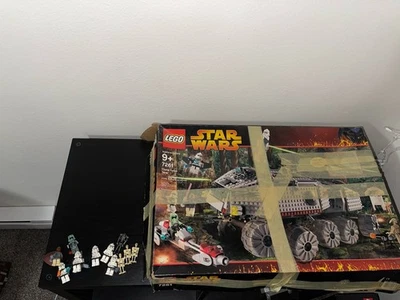 LEGO STAR WARS 7261 Clone Turbo Tank Incomplete ALL FIGURES With BOX - Image 1 of 4