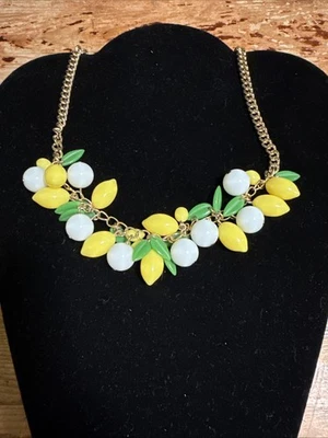 NUEVO COLLAR DE CRISTAL TALBOTS ENSALADA DE FRUTAS LIMONES AMARILLO Y BLANCO 17-20” Foto 1 de 3