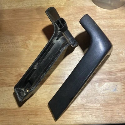 Cab Door Inner Pull Handle, Black, Right VW T4 701867180 Genuine VW - Image 1 of 4