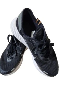 Size 9 Nike72  Black W/ Grey  CZ5630-002 Athletic Shoes Sneaker Unisex - Picture 1 of 16