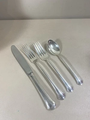 Tenedores, cuchara, cuchillo para ensaladas Chippendale de plata de ley de 4 piezas ~ 8 juegos Foto 1 de 4