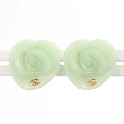 【Chanel】Coco Mark Camelia Motivo Clip Verde Resina Plástica【Pendiente】 Foto 1 de 4