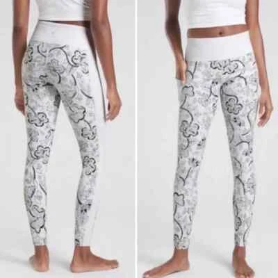 Leggings florales blancos Athleta Affirmation 7/8 TALLA XS Foto 1 de 4