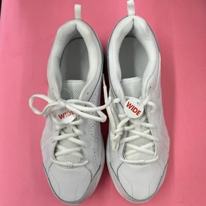 New Balance Big Kids White Sneakers. Size 6.5. Wide. Lace Up. New In Box. - Picture 1 of 11