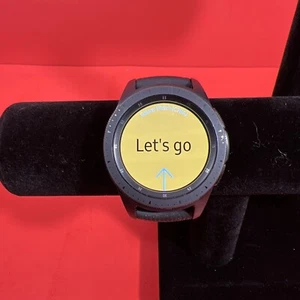 Samsung Galaxy Watch 4 (42mm) Midnight Black (4G LTE) - Picture 1 of 7